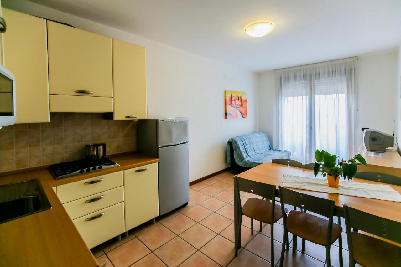 Ginepri Lido Altanea Apartment กาออร์เล ภายนอก รูปภาพ