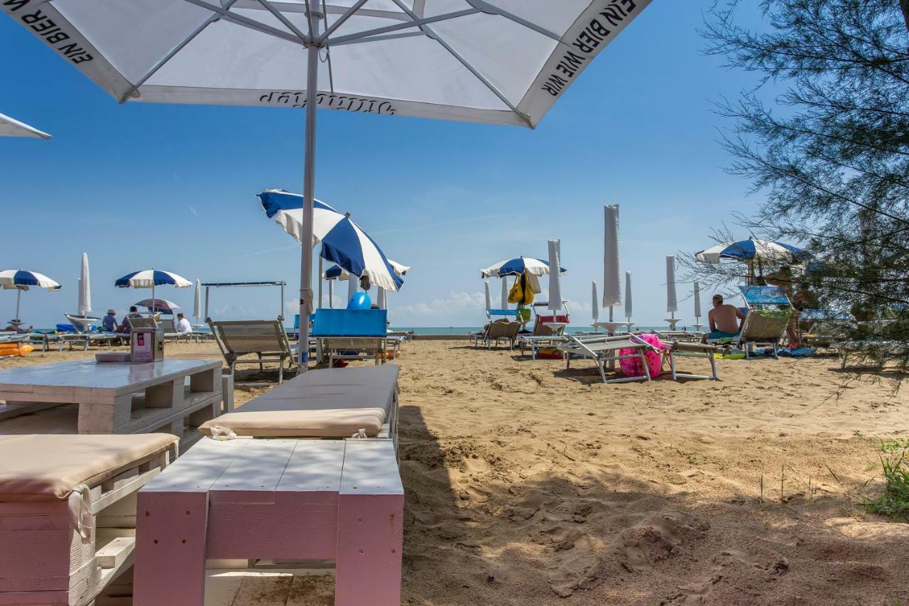 Ginepri Lido Altanea Apartment กาออร์เล ภายนอก รูปภาพ